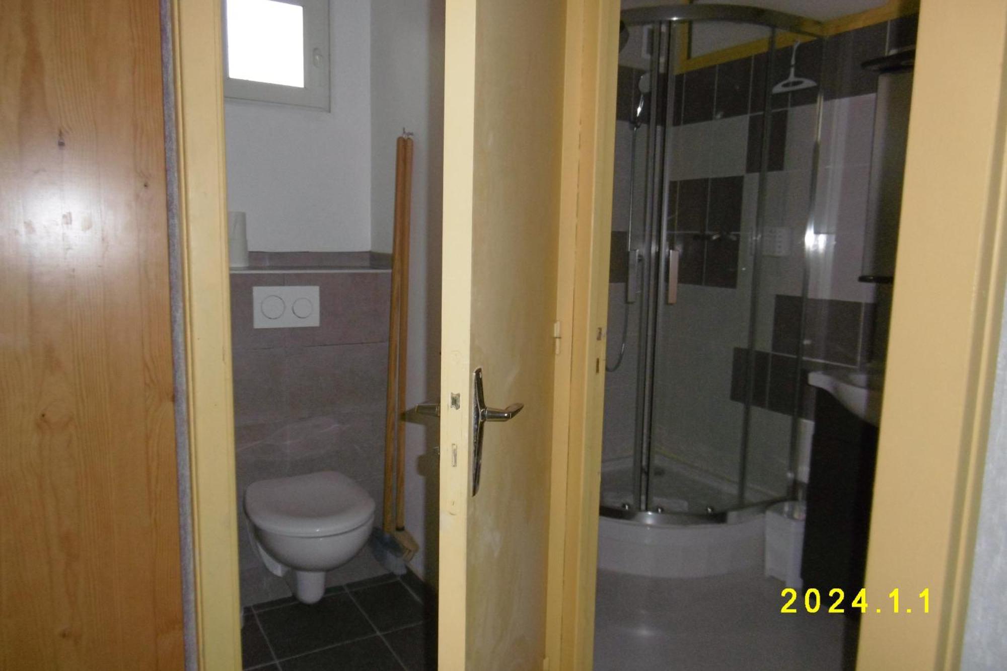 Rez De Chaussee Studio Climatise Dans Villa Aigues-Mortes Exteriör bild