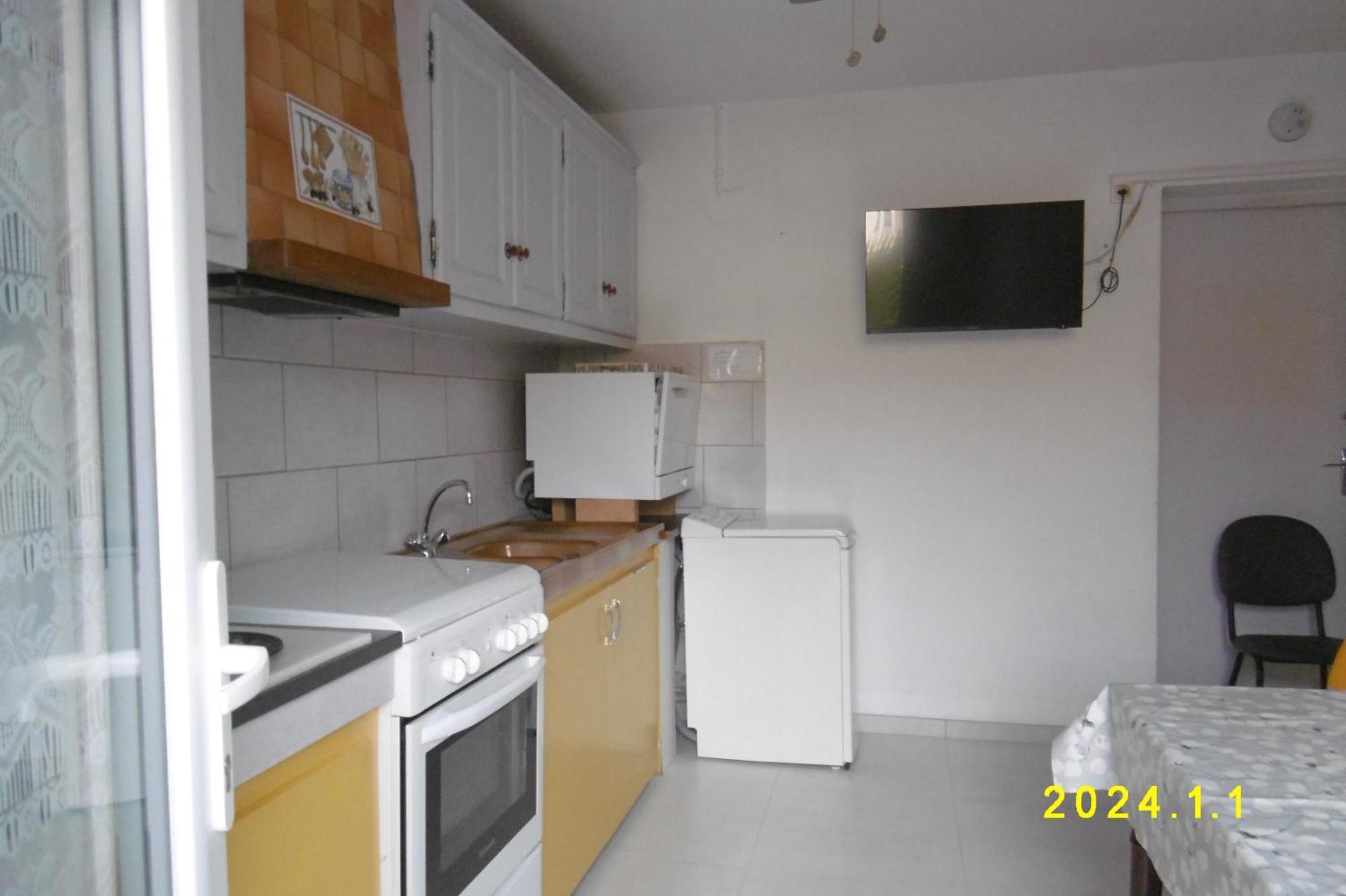 Rez De Chaussee Studio Climatise Dans Villa Aigues-Mortes Exteriör bild